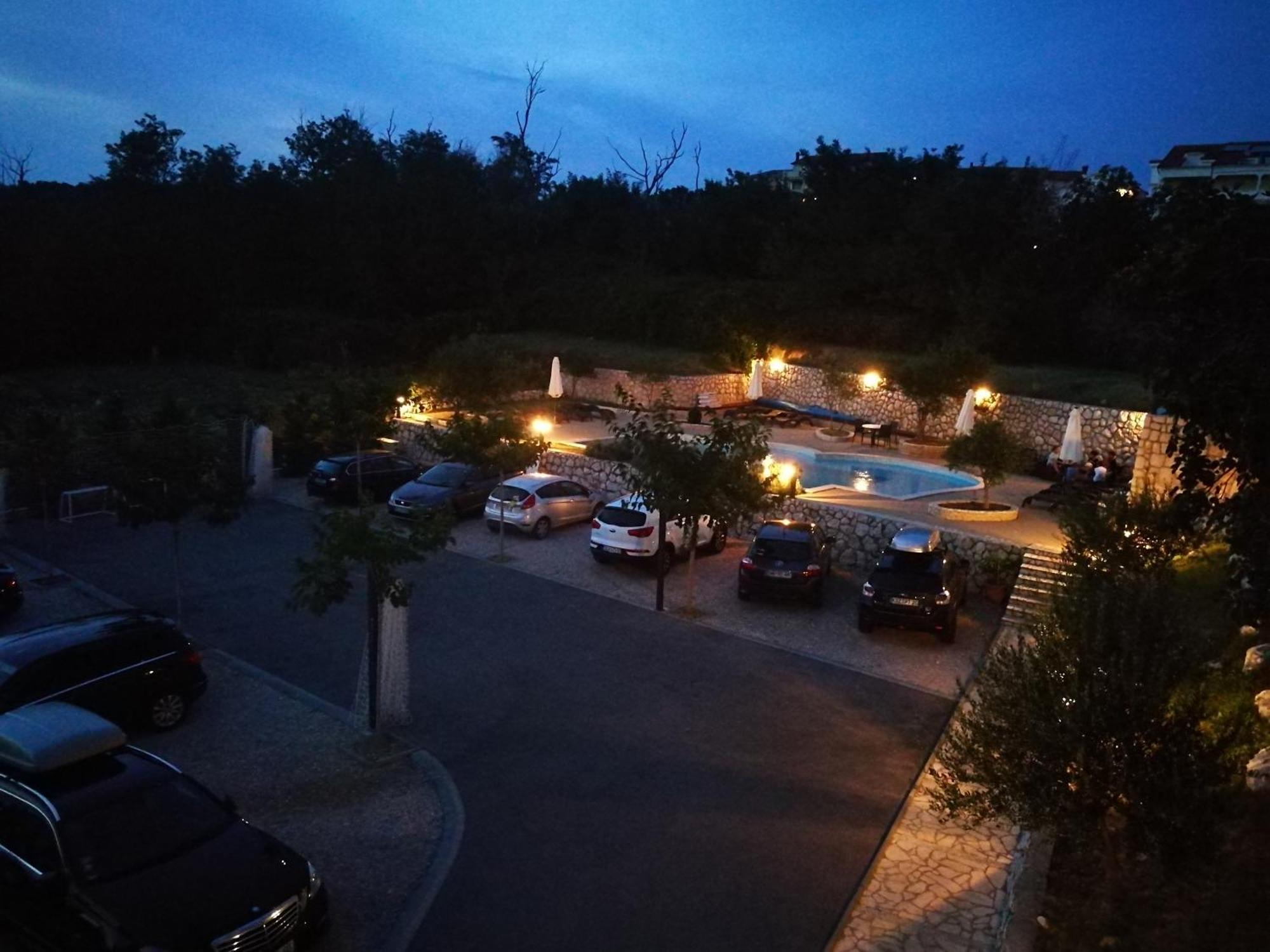 Apartmani Simon Lopar Exteriér fotografie